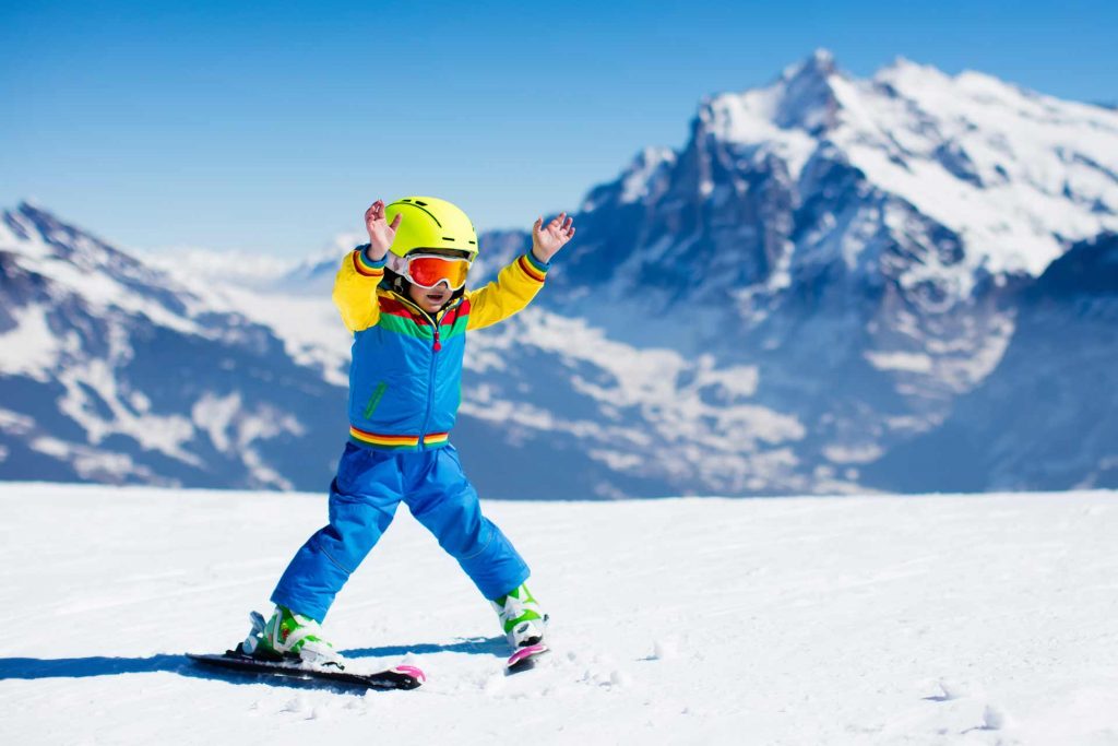 Quels doivent être les points forts d’une tenue de ski pour enfant ?