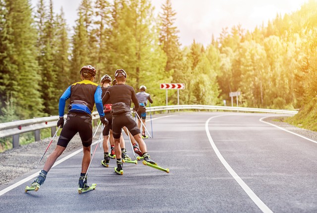 skis, skis a roulettes, skis roues, biathlon